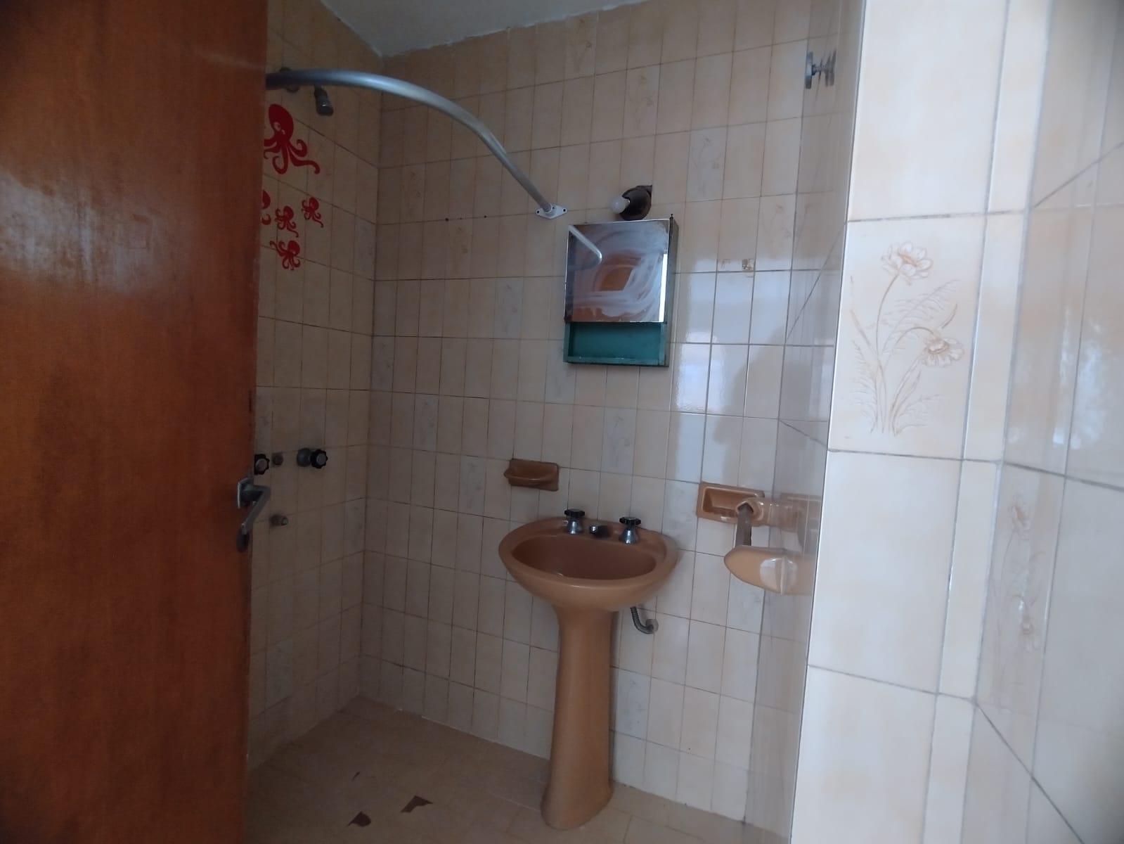 VENTA MONOAMBIENTE DIVIDIDO EN BARRIO ALBERDI