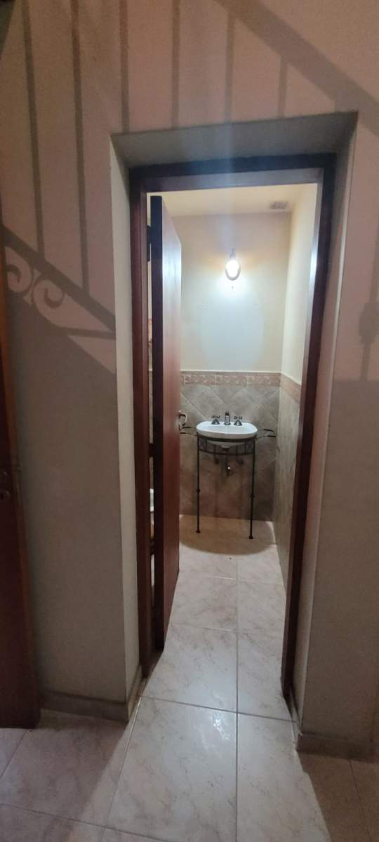 CASA EN VENTA BARRIO EL REFUGIO ARGUELLO  -  2 DORMITORIOS