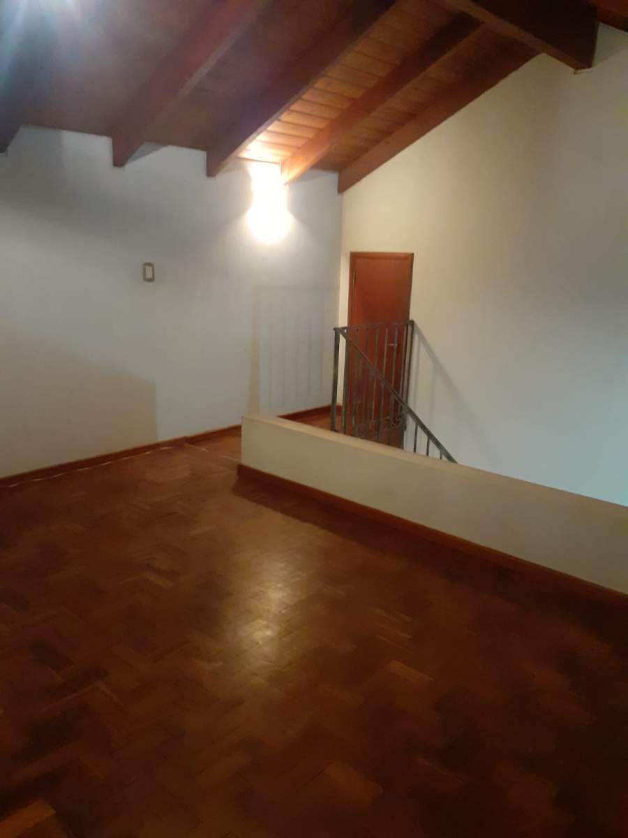 CASA EN VENTA BARRIO EL REFUGIO ARGUELLO  -  2 DORMITORIOS