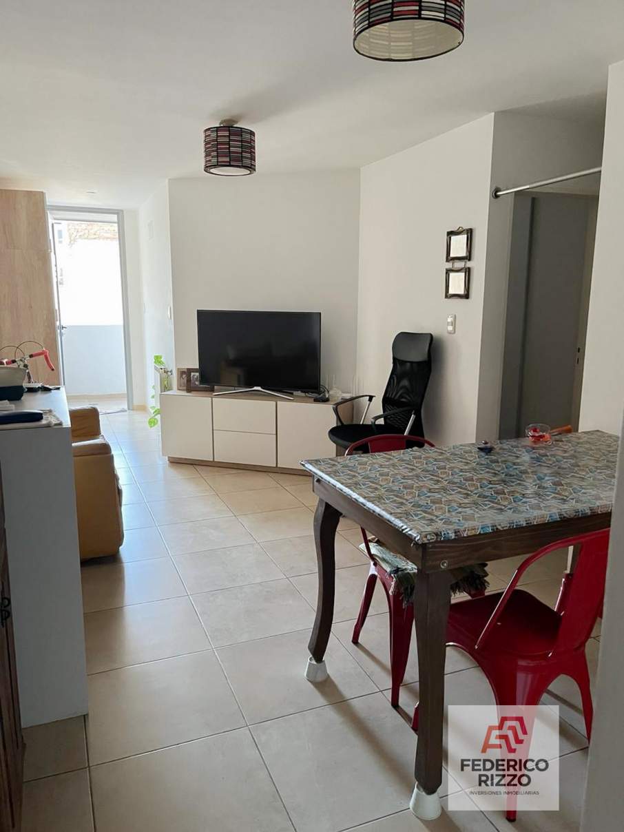 EN  VENTA DPTO 1 DORMITORIO CON COCHERA. BARRIO GENERAL PAZ