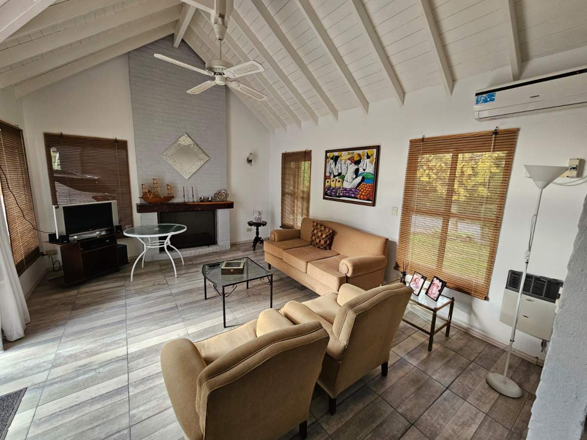 CASA EN VENTA UBICADA EN BUENOS AIRES