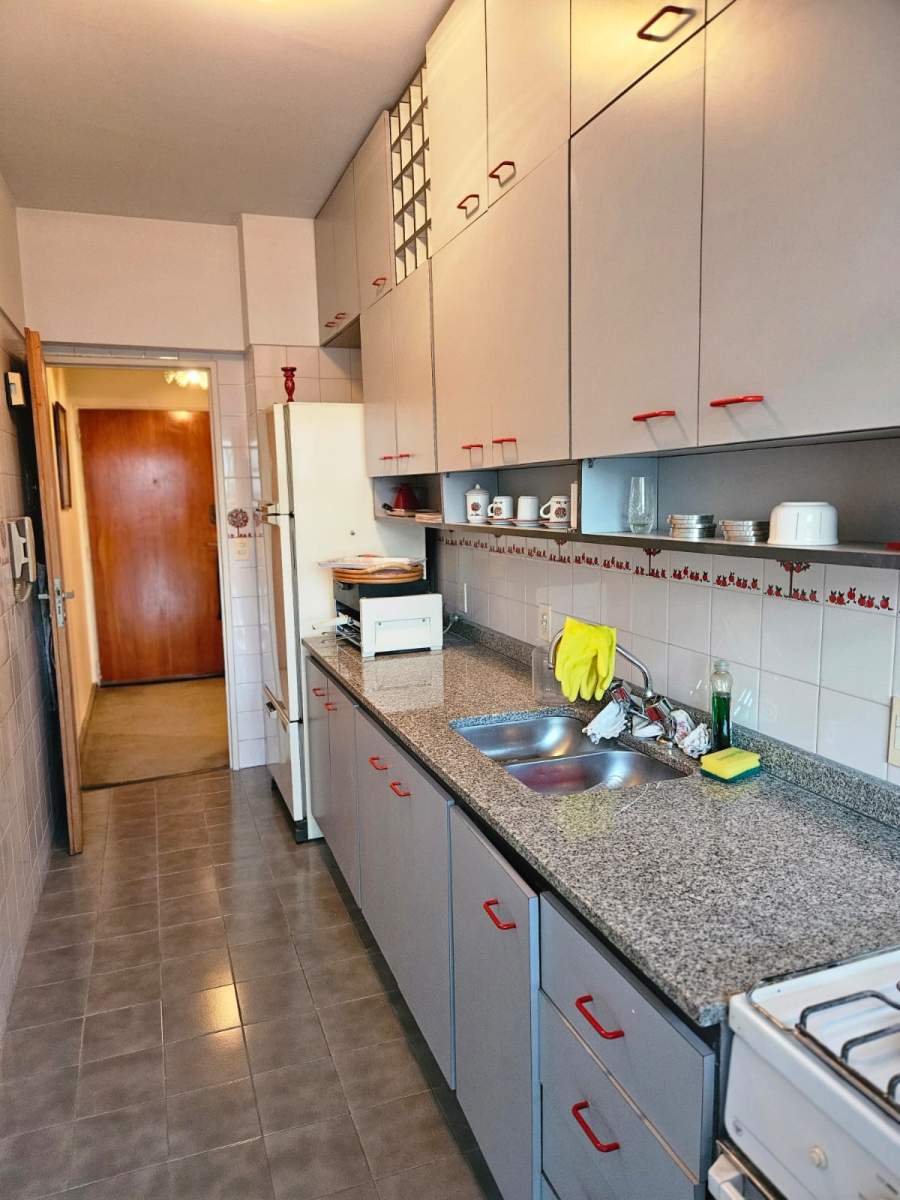 DEPARTAMENTO EN VENTA UBICADO EN BUENOS AIRES-RECOLETA