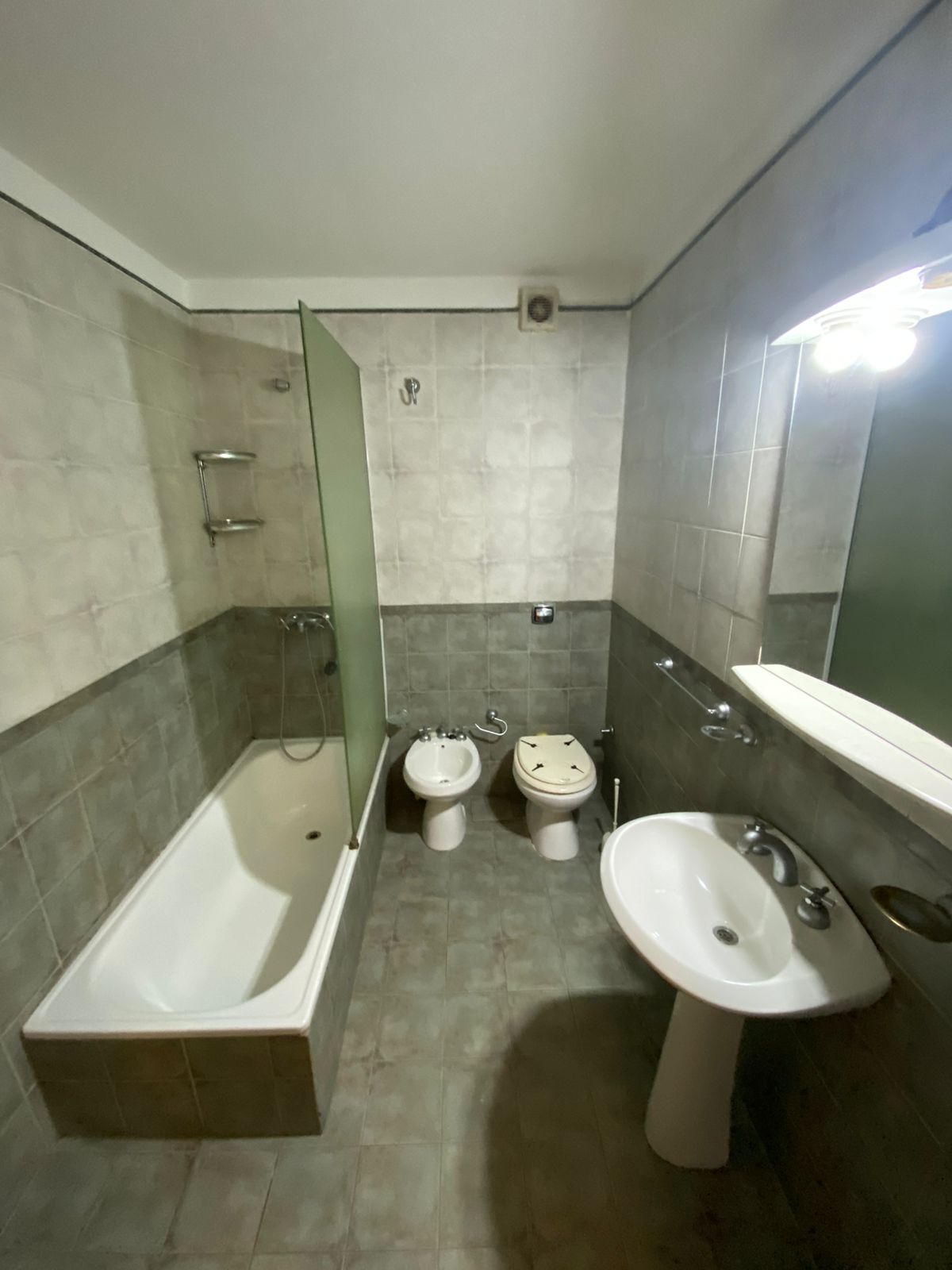 VENDO DEPTO DOS DORMITORIOS EN PLENO NUEVA CÓRDOBA - ITUZAINGO 486