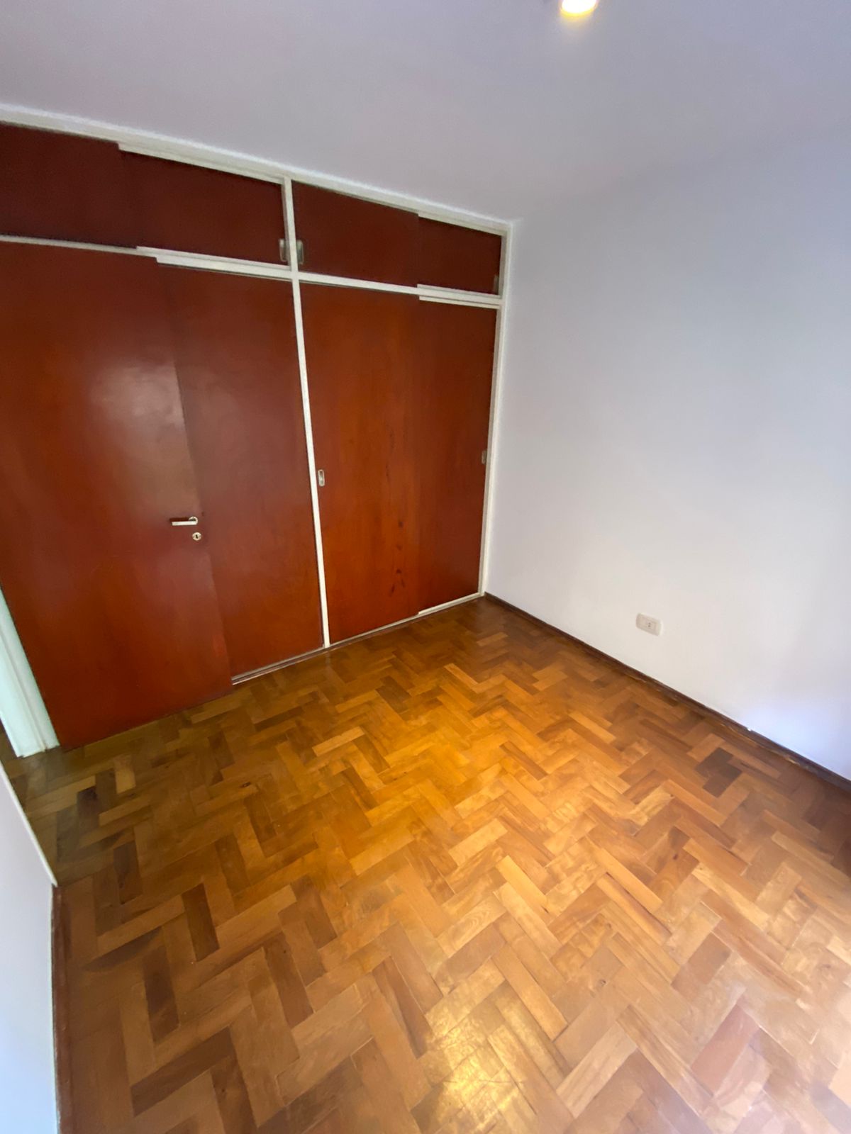 VENDO DEPTO 3 DORM. EN PLENO NUEVA CÓRDOBA - SAN LORENZO 322