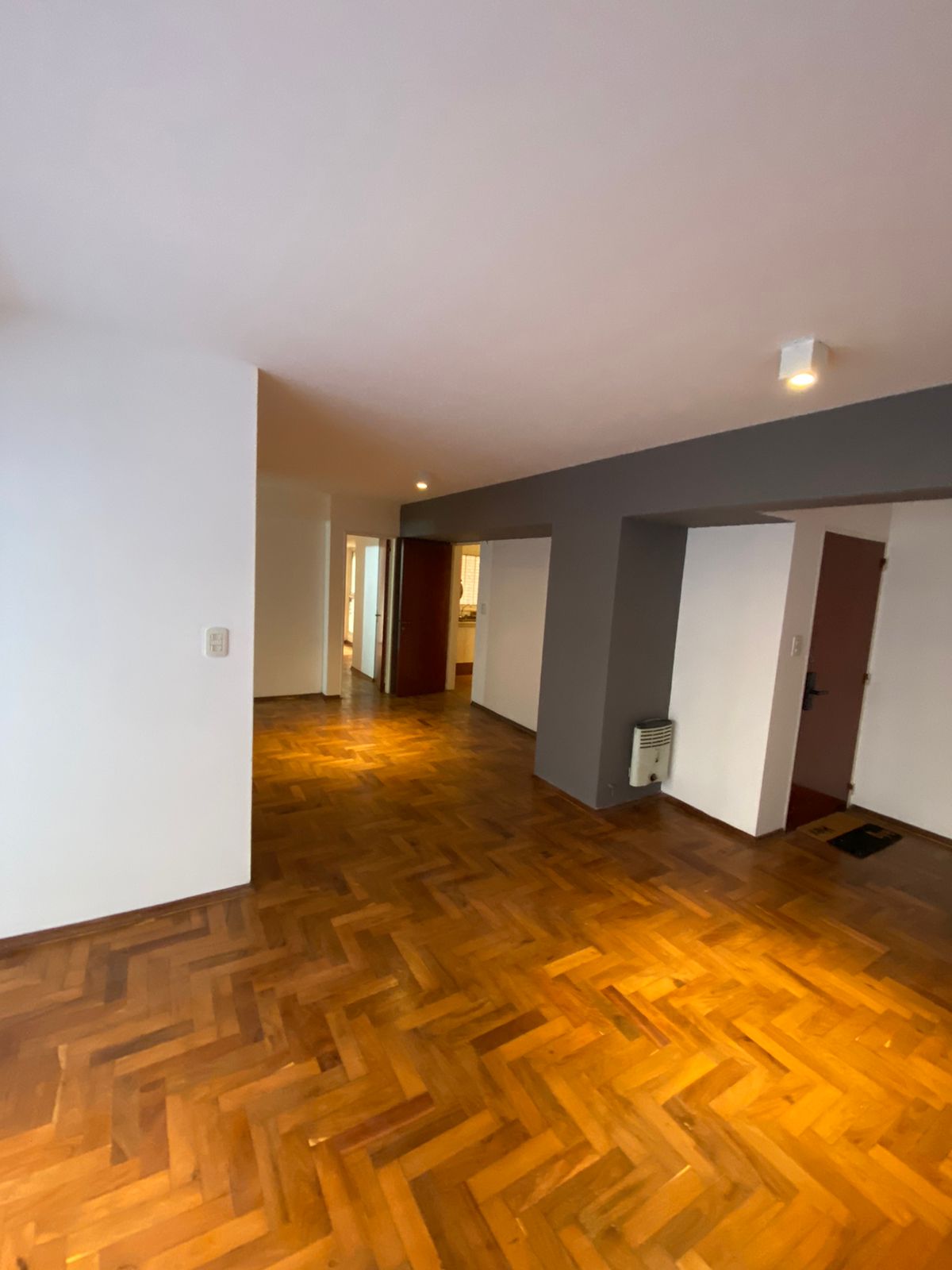 VENDO DEPTO 3 DORM. EN PLENO NUEVA CÓRDOBA - SAN LORENZO 322