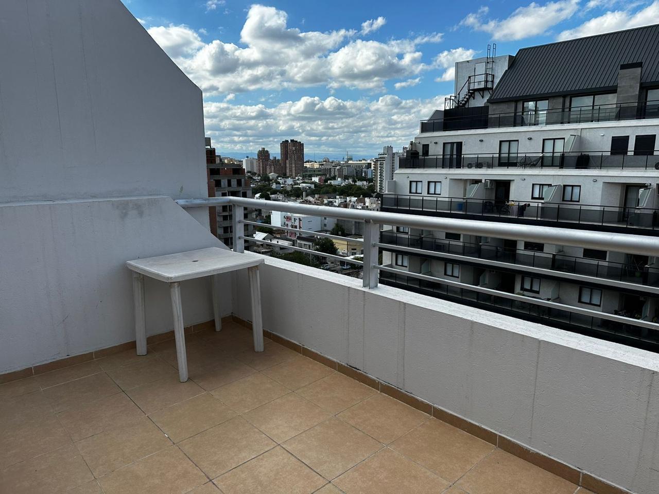 IMPERDIBLE DUPLEX EN NUEVA CÓRDOBA - SANTIAGO TEMPLE 139
