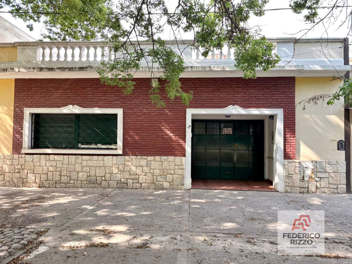 Venta Casa en B Rogelio Martinez. Ideal