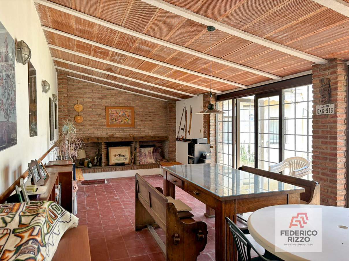 Venta Casa en B Rogelio Martinez. Ideal