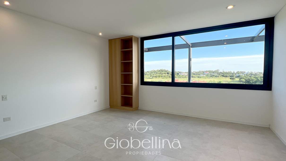 Casa moderna vista fondo golf en Estancia El Terron con pileta a estrenar