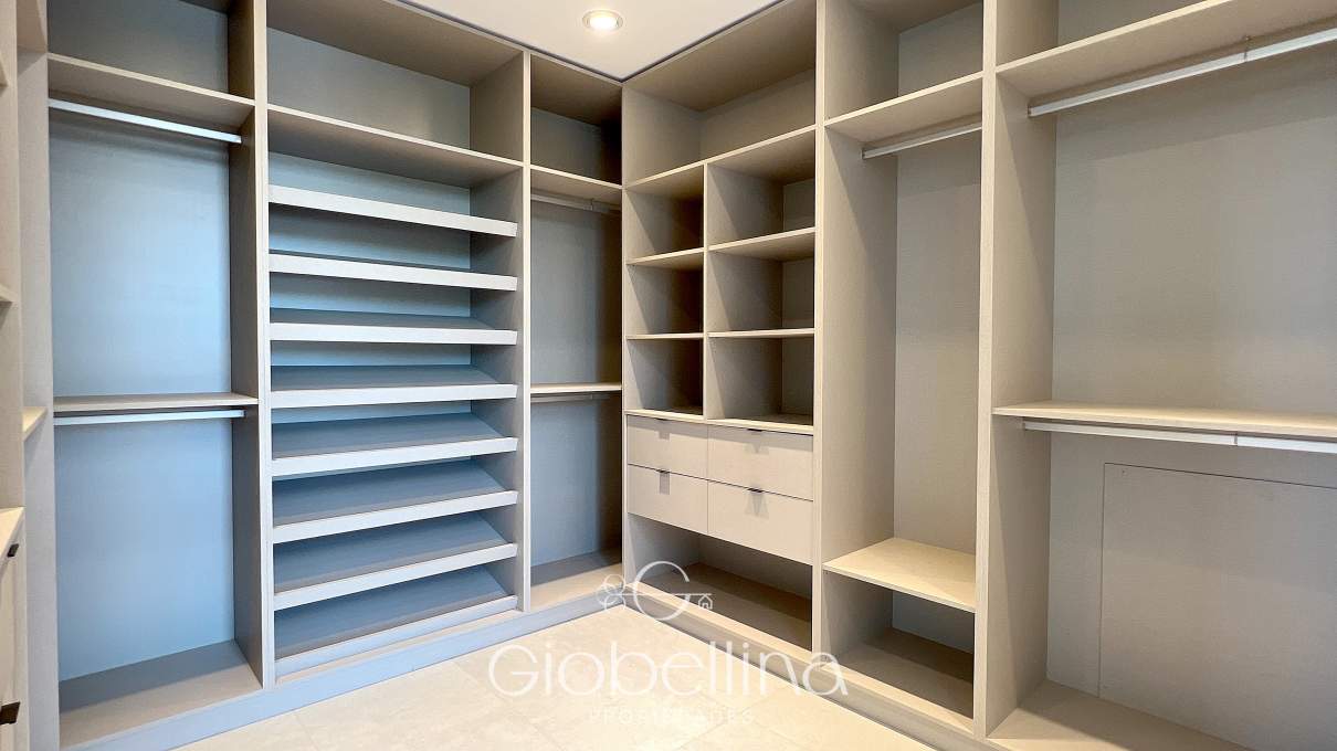 Casa moderna vista fondo golf en Estancia El Terron con pileta a estrenar