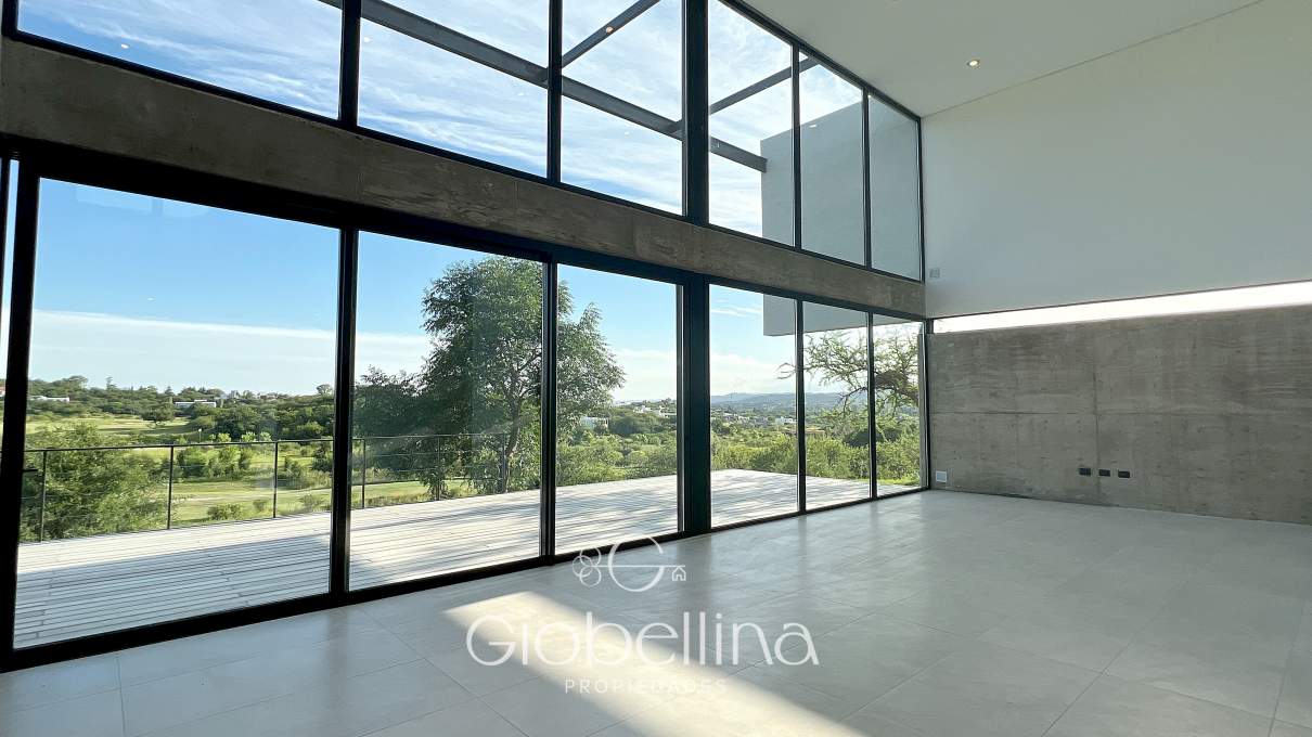 Casa moderna vista fondo golf en Estancia El Terron con pileta a estrenar