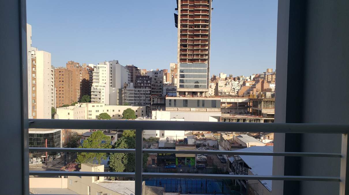 Dpto. EN VENTA con Gran Vista y Balcón. GUEMES. Córdoba.