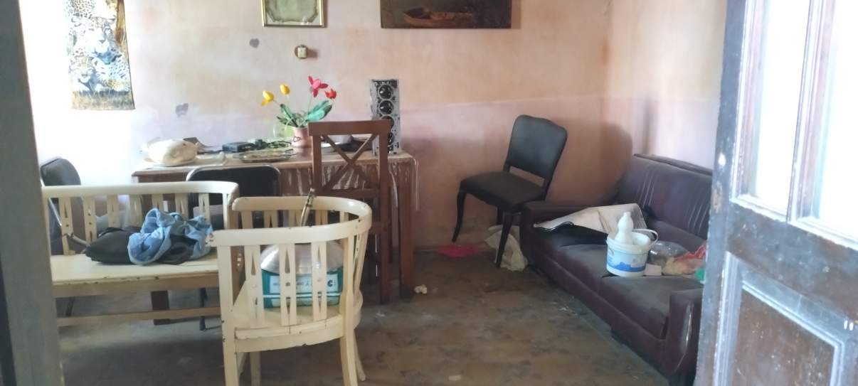 EN VENTA CASA A RECICLAR EN BARRIO ALBERDI