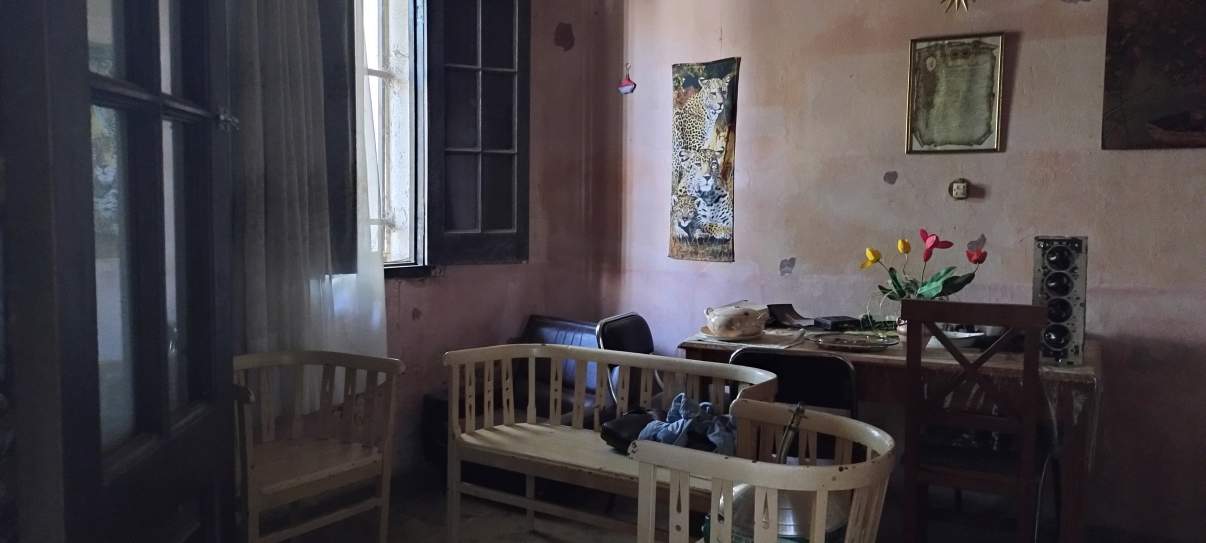 EN VENTA CASA A RECICLAR EN BARRIO ALBERDI