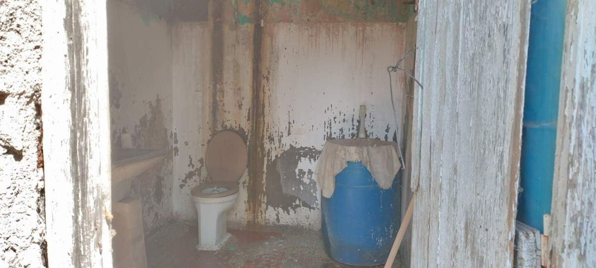 EN VENTA CASA A RECICLAR EN BARRIO ALBERDI
