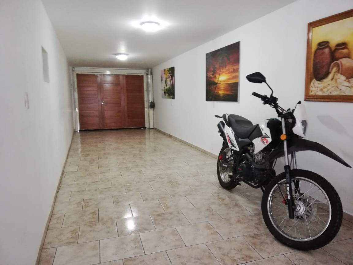 CASA EN VENTA, 3 DORMITORIOS, VILLA CARLOS PAZ