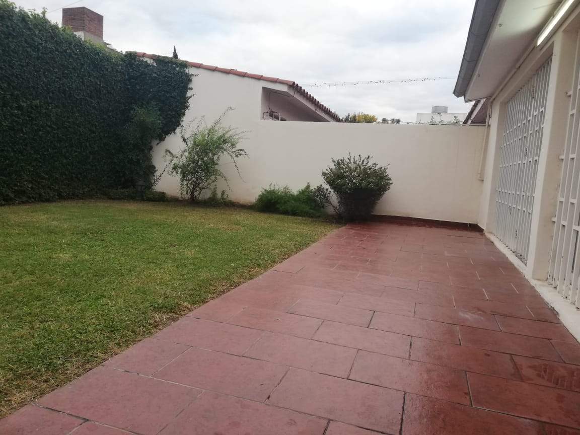 CASA EN VENTA, 3 DORMITORIOS, VILLA CARLOS PAZ