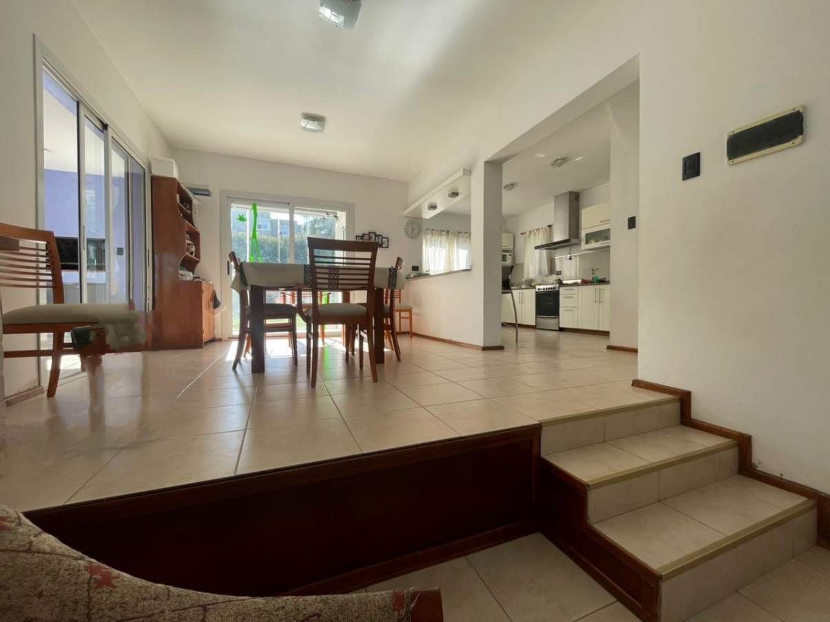 Hermosa Casa con Estilo Único y Excelentes Vistas a la Sierra . En La Estanzuela La calera Cordoba