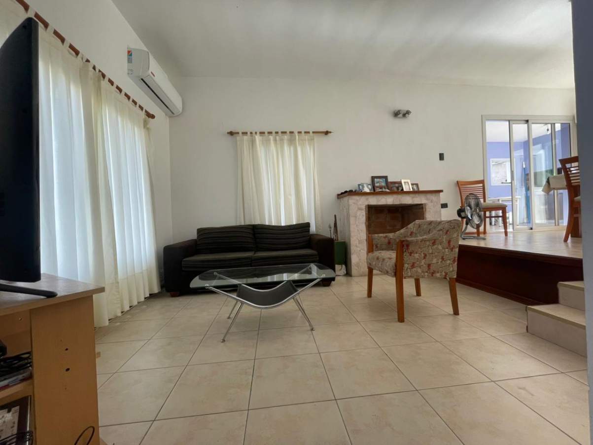 Hermosa Casa con Estilo Único y Excelentes Vistas a la Sierra . En La Estanzuela La calera Cordoba