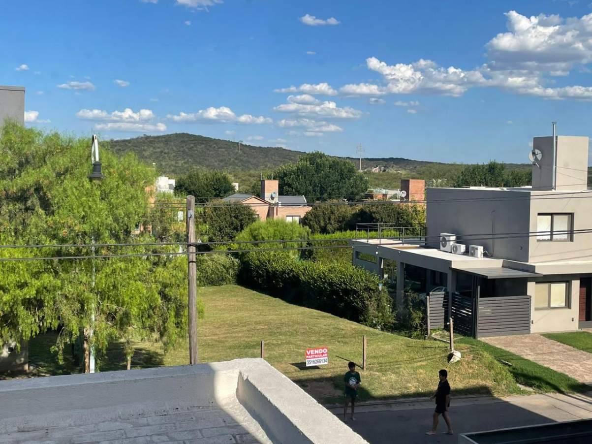 Hermosa Casa con Estilo Único y Excelentes Vistas a la Sierra . En La Estanzuela La calera Cordoba