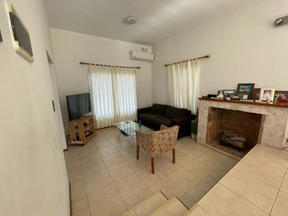 Hermosa Casa con Estilo Único y Excelentes Vistas a la Sierra . En La Estanzuela La calera Cordoba