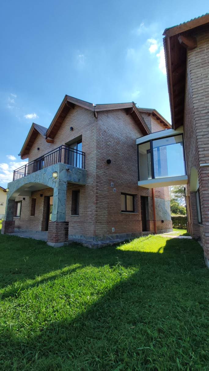 Casa En Venta - Barrio Los Molles - Villa General Belgrano