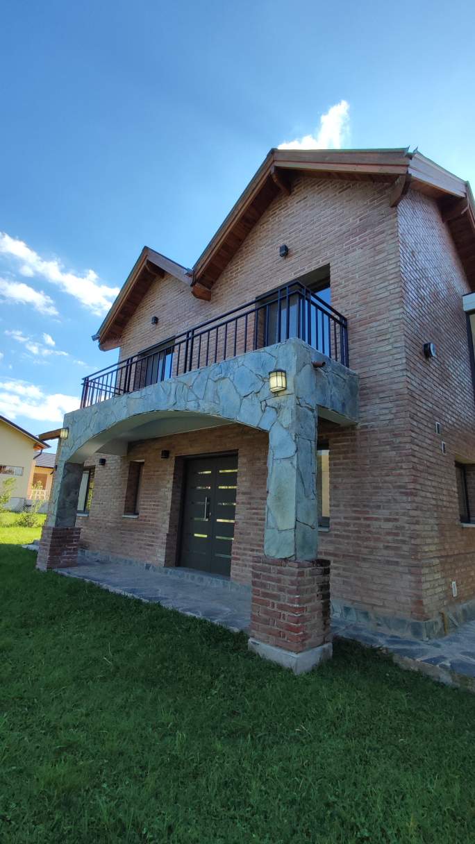 Casa En Venta - Barrio Los Molles - Villa General Belgrano