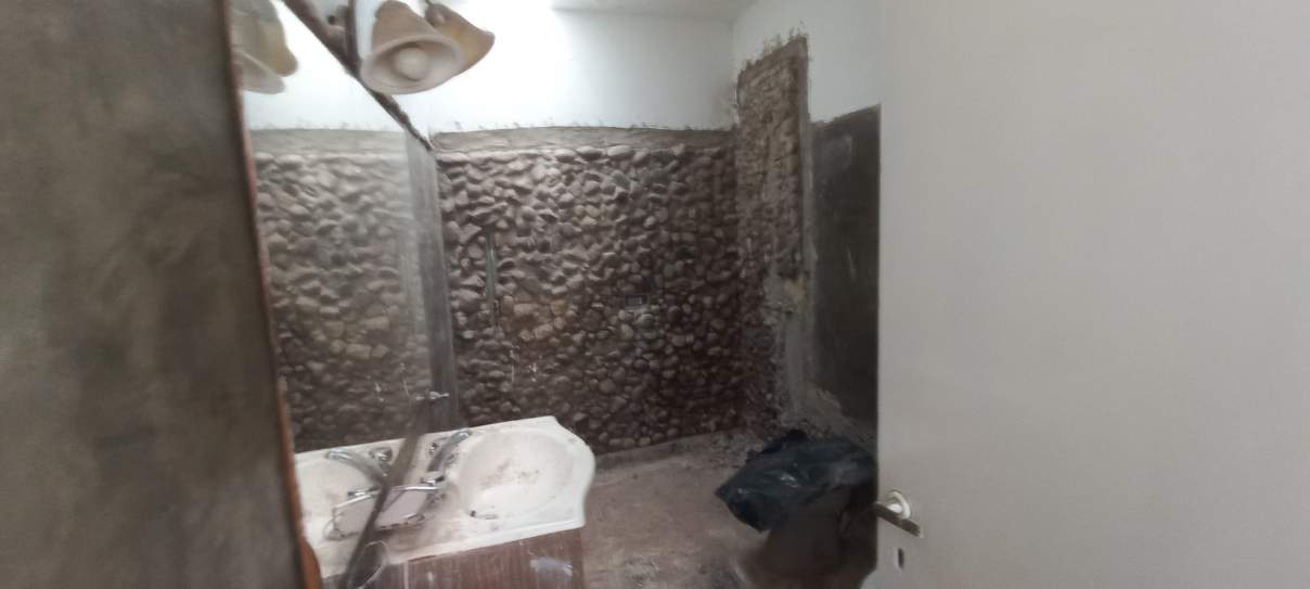 SE VENDE CASA EN VILLA CABRERA