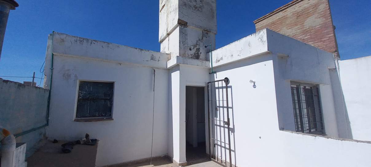 SE VENDE CASA EN VILLA CABRERA