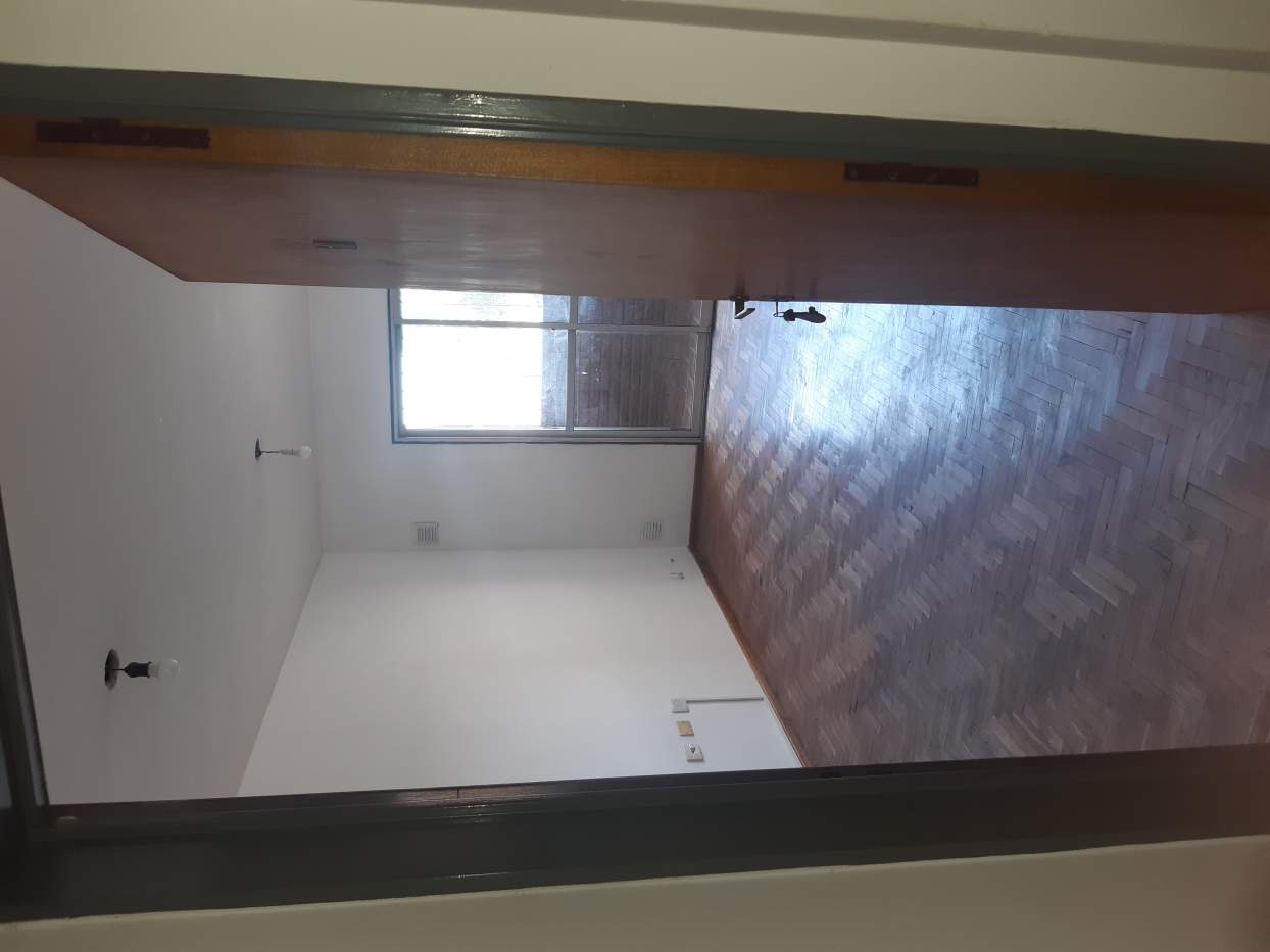 VENDO departamento en B° ALBERDI  con amplio BALCON