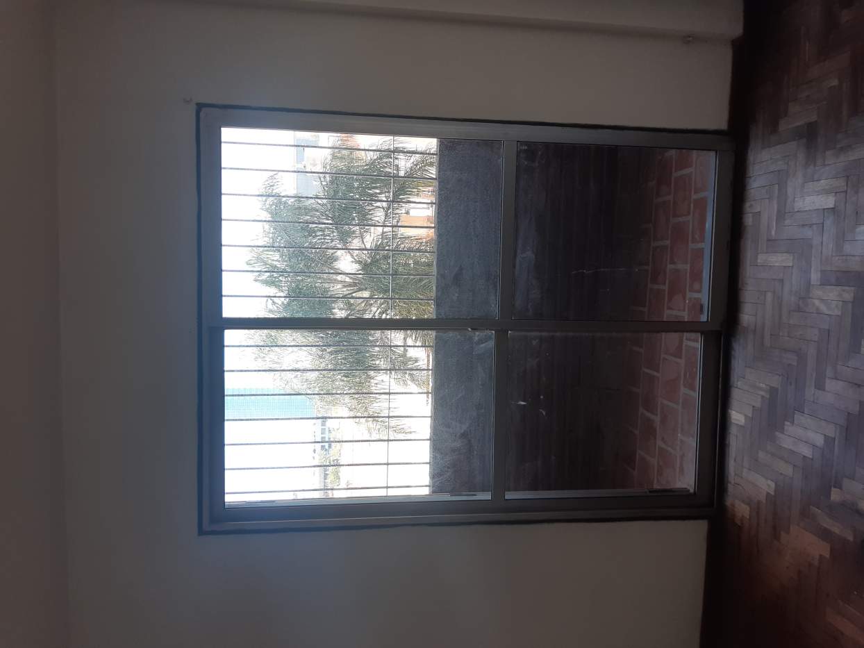 VENDO departamento en B° ALBERDI  con amplio BALCON