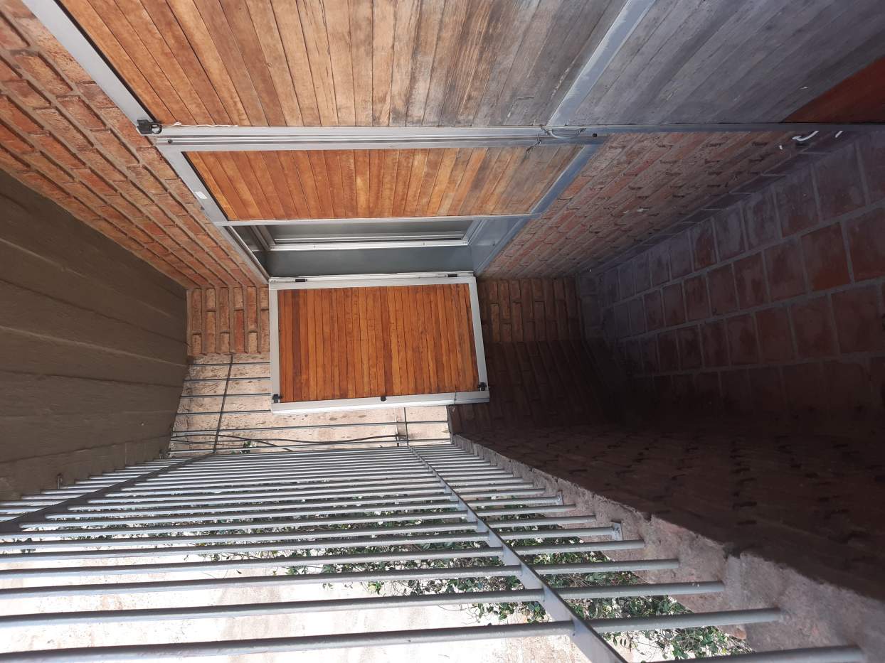 VENDO departamento en B° ALBERDI  con amplio BALCON