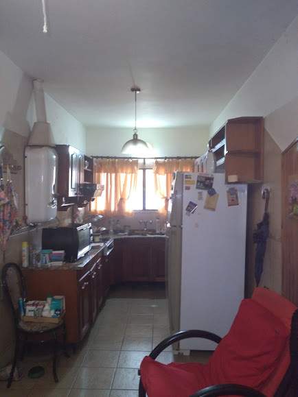 Vendo casa 3 dorm. ccochera. Empalme.
