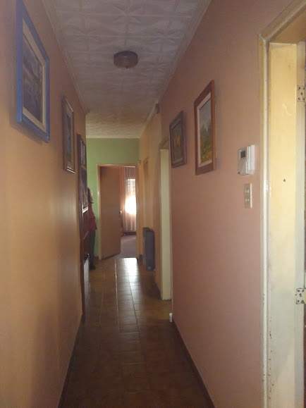 Vendo casa 3 dorm. ccochera. Empalme.