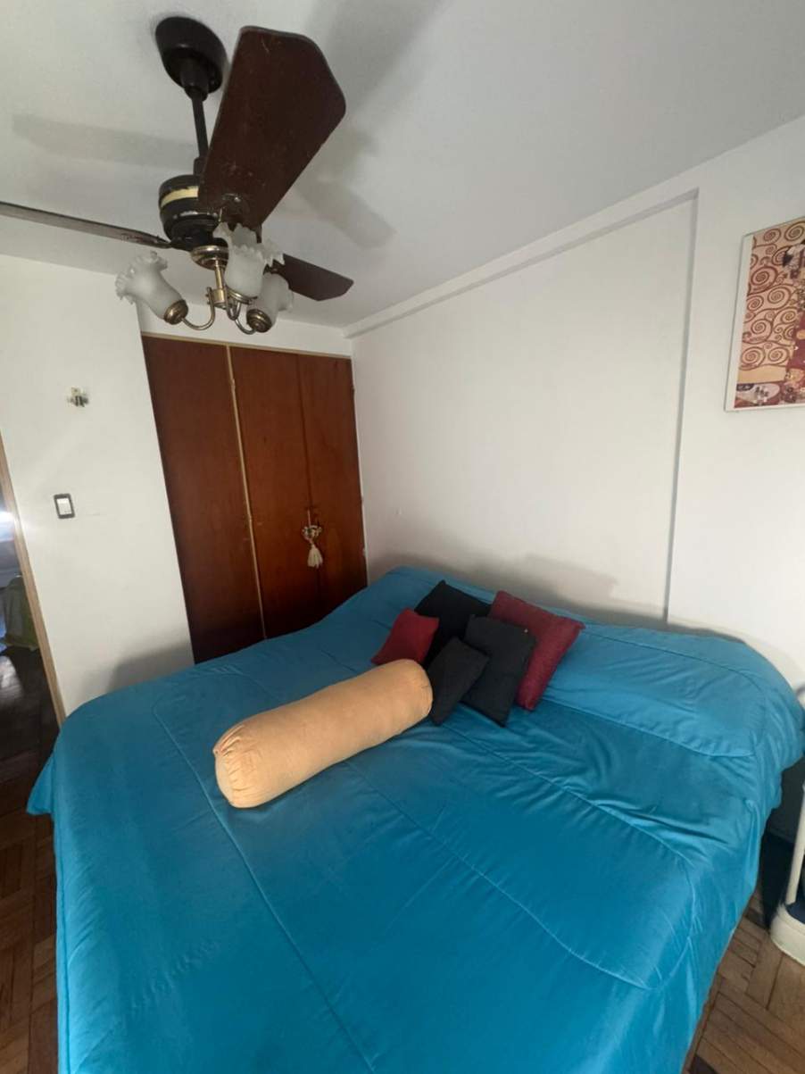 Vendo dpto 2 dorm cbalcón y cochera. Centro