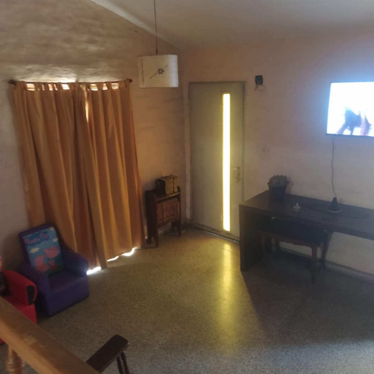 NUEVO PRECIO - Amplia casa con locales comerciales - MENDIOLAZA