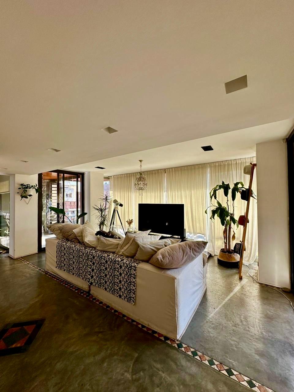 Vendo excelente departamento con estilo en Nueva Córdoba de 3 dormitorios