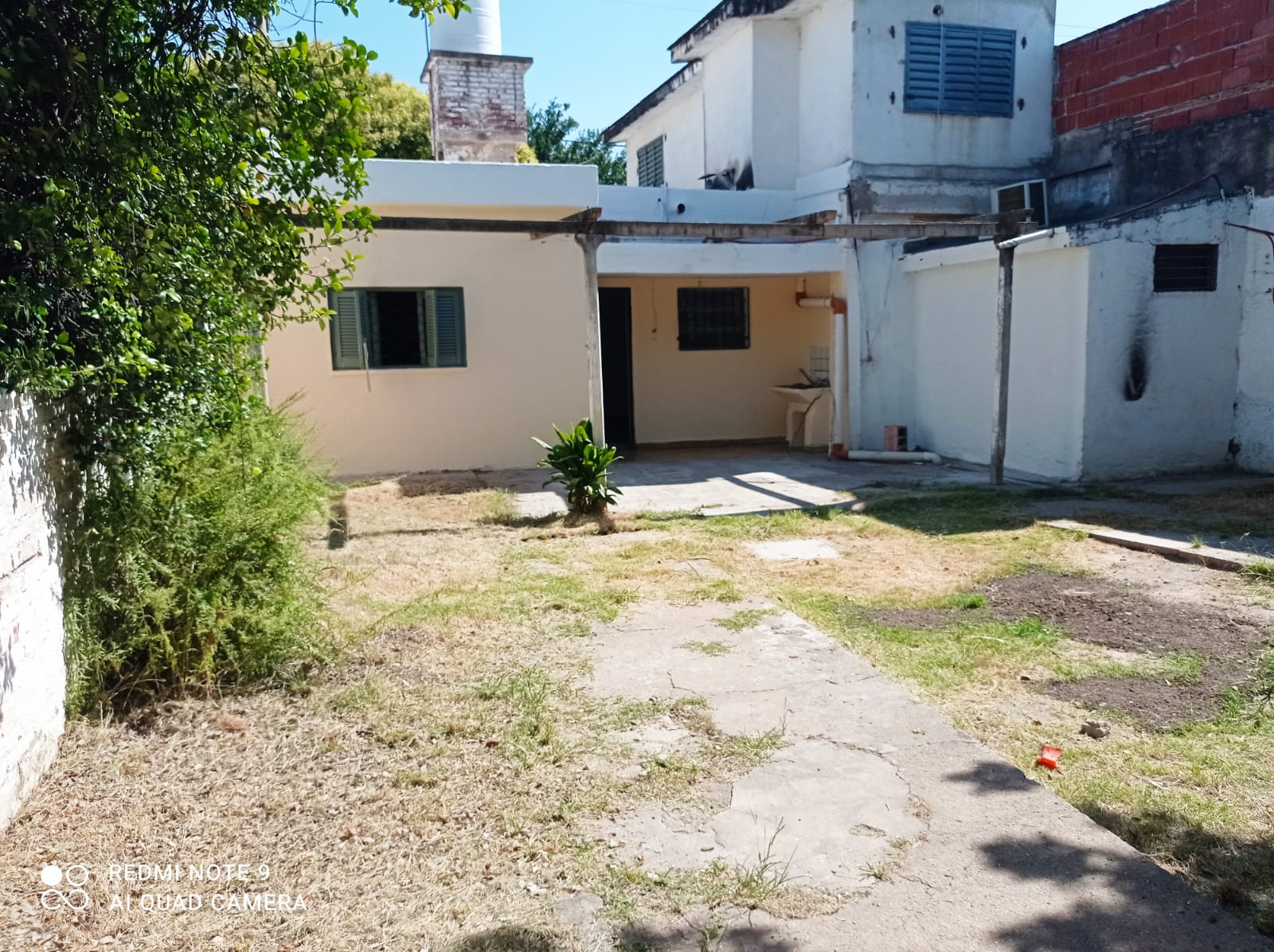 IMPERDIBLE CASA EN ALQUILER 2 DORM B ALTO ALBERDI - PEREDO 3076