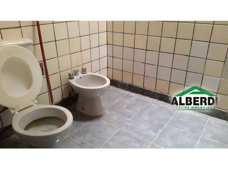 IMPERDIBLE CASA EN ALQUILER 2 DORM B ALTO ALBERDI - PEREDO 3076