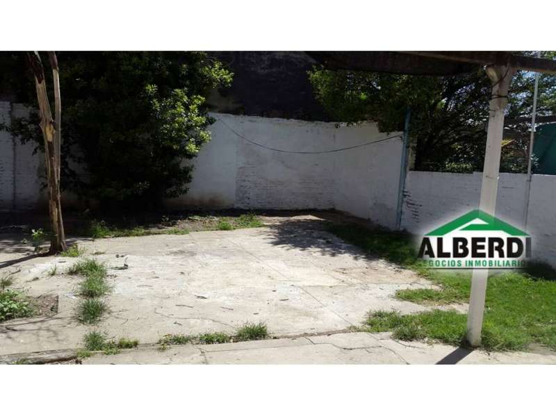 IMPERDIBLE CASA EN ALQUILER 2 DORM B ALTO ALBERDI - PEREDO 3076