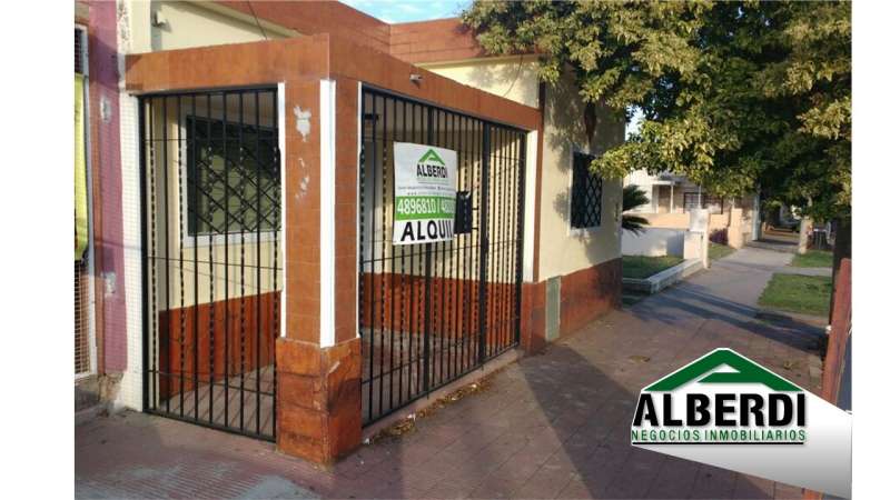 IMPERDIBLE CASA EN ALQUILER 2 DORM B ALTO ALBERDI - PEREDO 3076