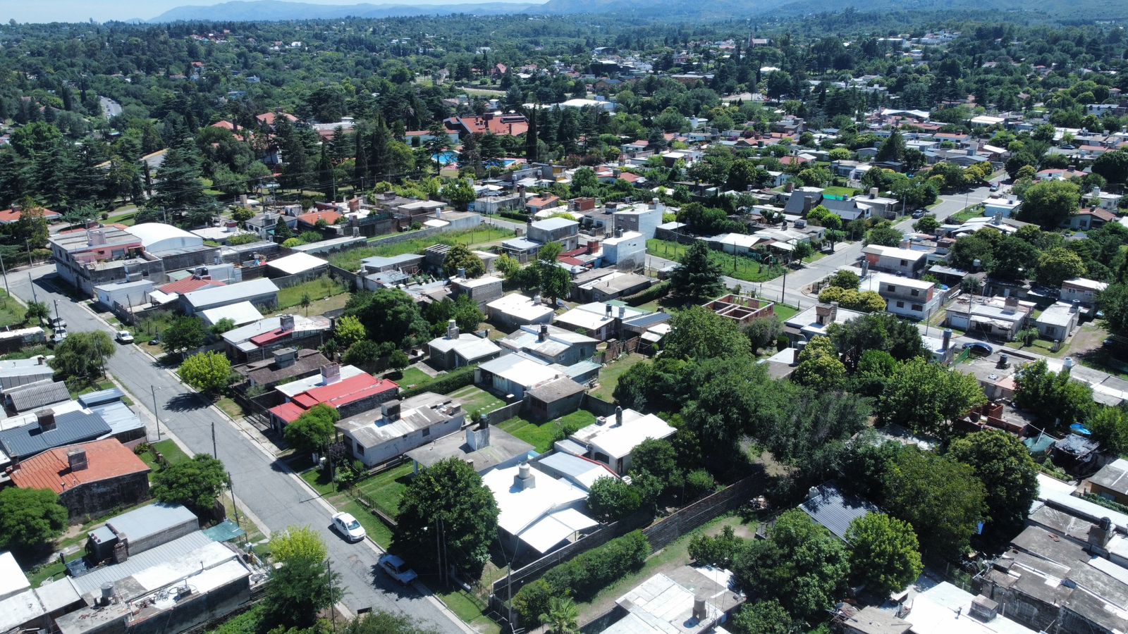 Casa de dos dormitorios en barrio El Cóndor Huerta Grande. Provincia de Córdoba.