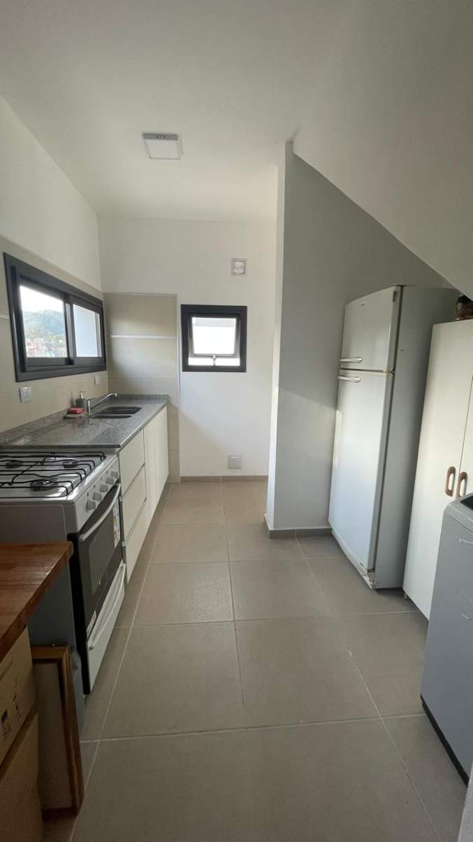 CASA 3 DORMITORIOS TEJAS 4, MALAGUEÑO