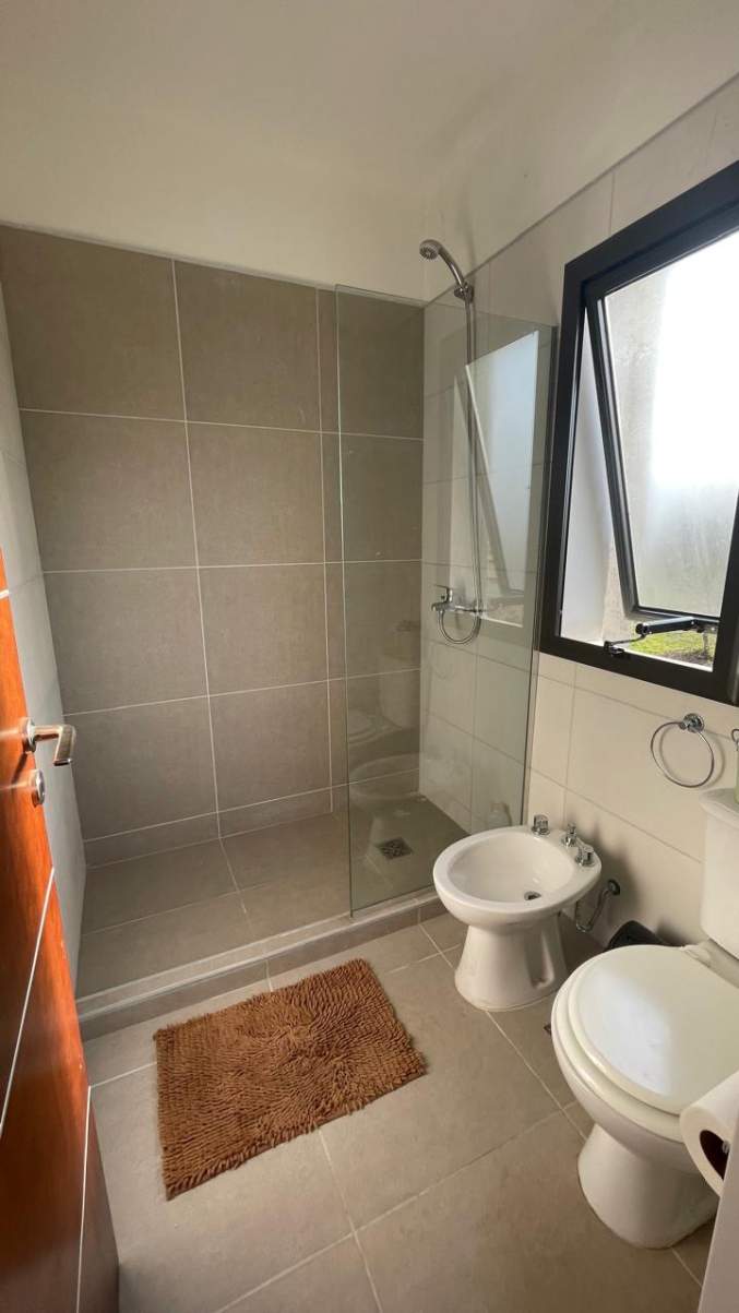 CASA 3 DORMITORIOS TEJAS 4, MALAGUEÑO