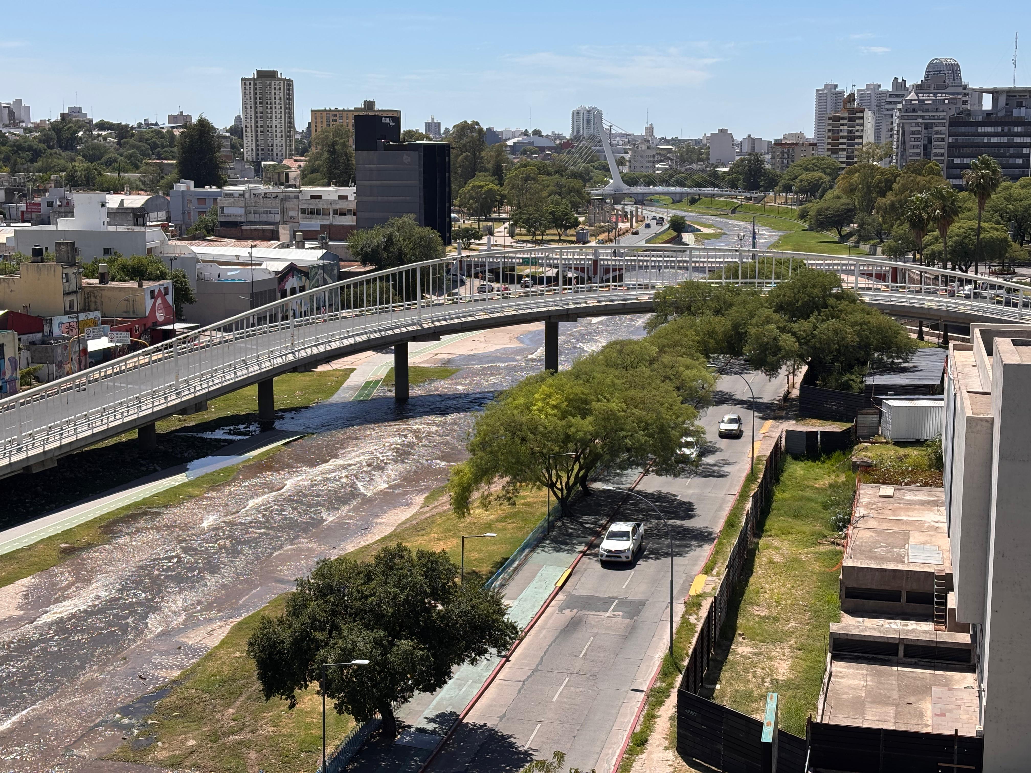 Torre Fluss con vista al río