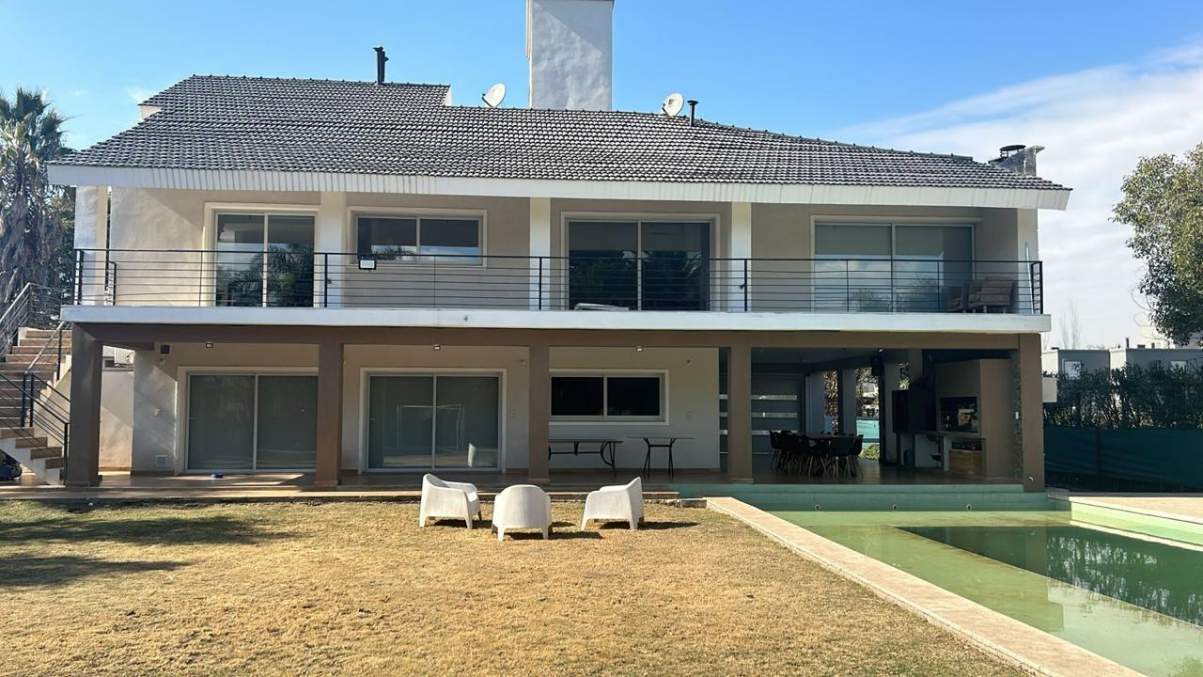 Casa de 4 dormitorios en Villa Allende, San Isidro