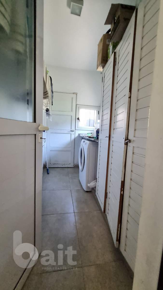 CASA con 3 dormitorios y pileta en un housing en Villa Allende, APTA CREDITO!!.