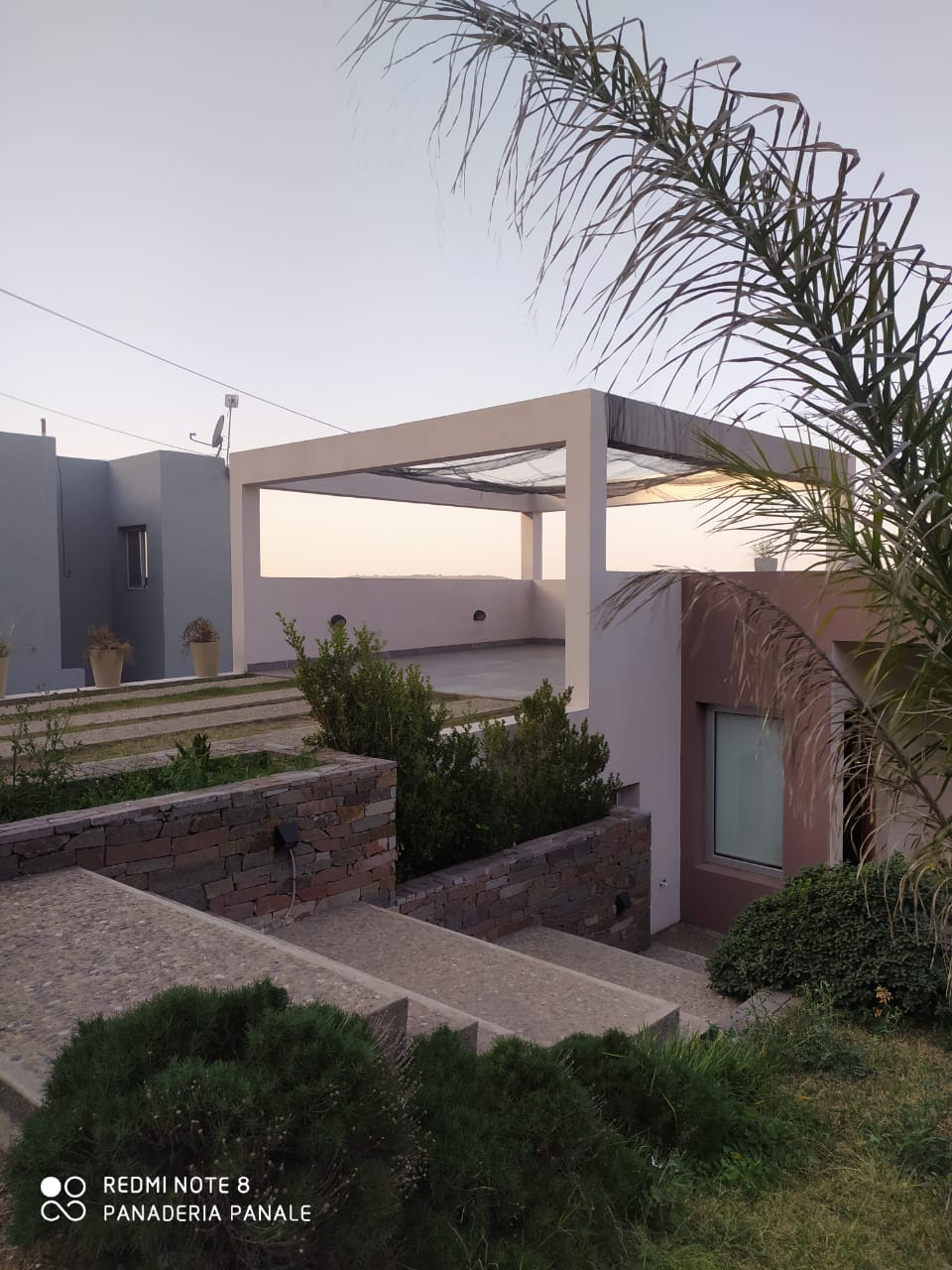 SE ALQUILA CASA DE 2 DORMITORIOS EN TERRAZAS DE LA ESTANZUELA - LA CALERA