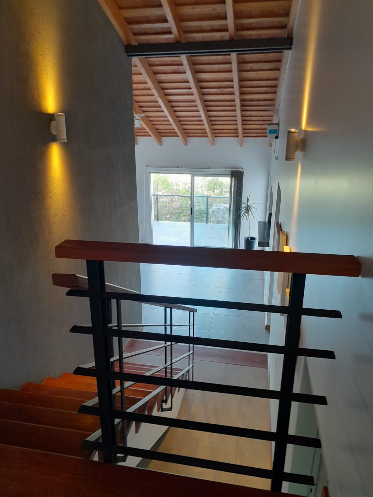 SE ALQUILA CASA DE 2 DORMITORIOS EN TERRAZAS DE LA ESTANZUELA - LA CALERA