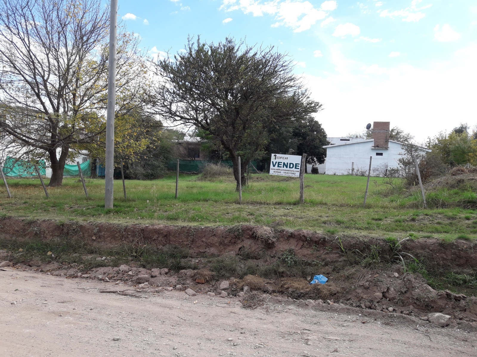 Terrenos a metros del Hospital y del río en Mina Clavero